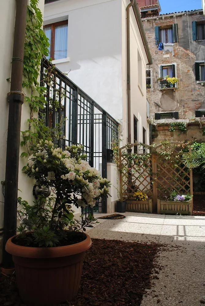***  Acca Hotel Venice Italy
